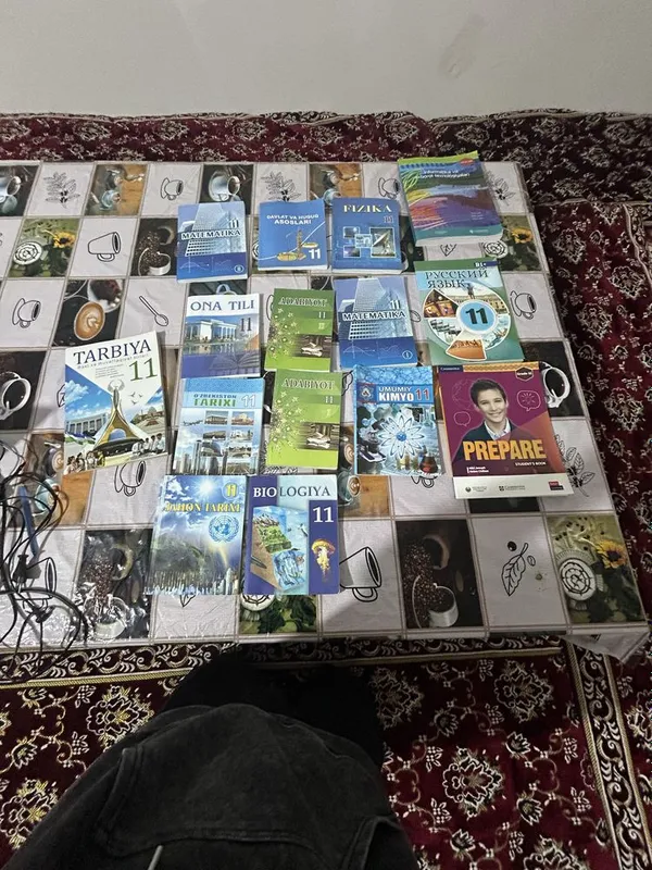 Kitoblar sotiladi donasi 40 ming som — фото 1