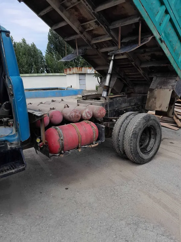 Zil 1991 yil Xolati yaxshi sotiladi 8000 kami bor 3 Zil 1991 yil Xolati yaxshi sotiladi 8000 kami bor 3