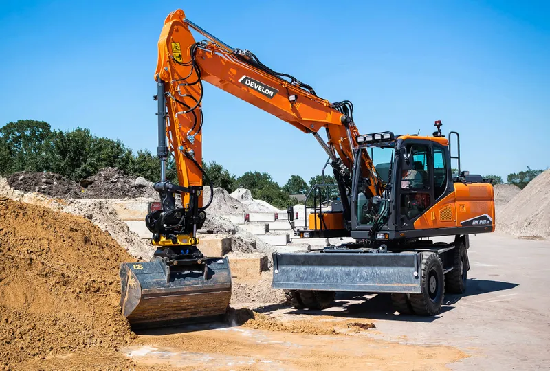 Экскаватор DEVELON (DOOSAN) DX140W есть в наличии
