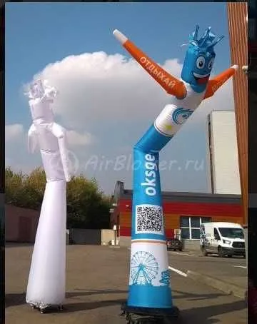 Аэромены с фирменным логотипом