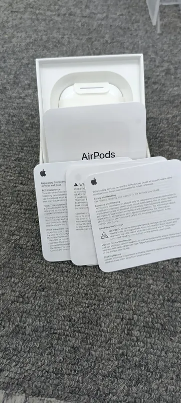 AirPods 4 оригинальные 4 AirPods 4 оригинальные 4