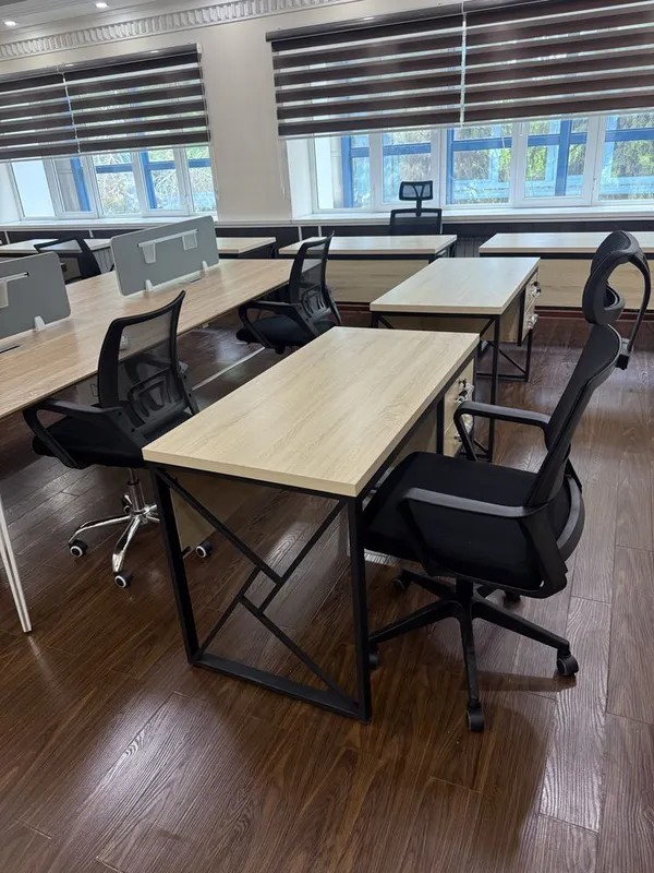 Стол для офиса Loft 1