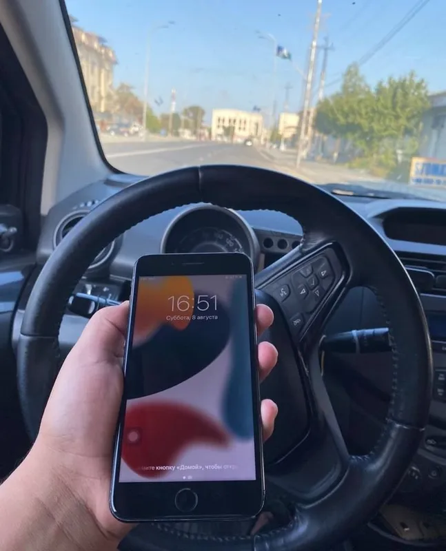 iPhone 7 Plus 128 ГБ, чёрный 2 iPhone 7 Plus 128 ГБ, чёрный 2