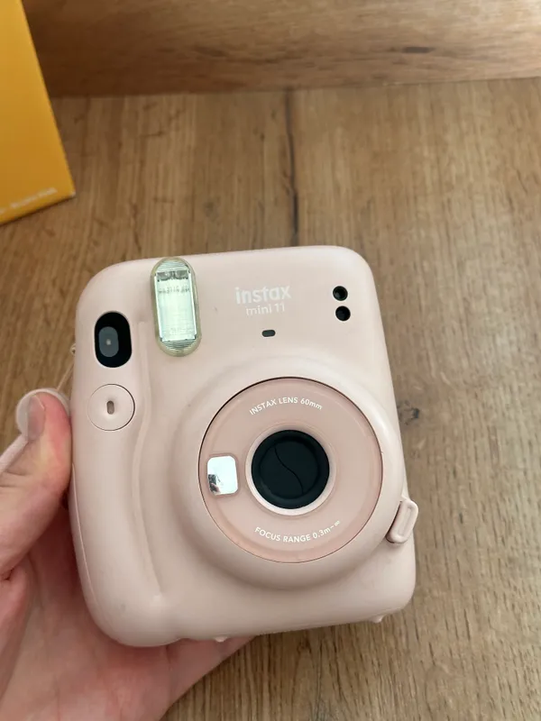 Камера instax mini 11 розовый цвет — фото 1