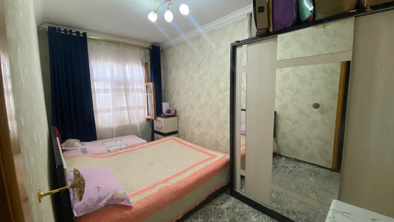 Ipakchilikda 1chi etaj 87 m2 3 xonali kv sotiladi