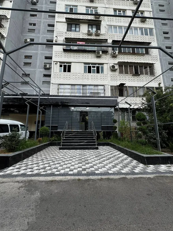 Yakkasaroyda 100 m²lik bino ijarasi · ID 187 2