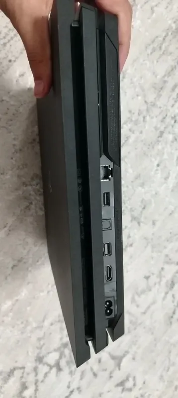 Playstation 4 pro 2 tb 2 Playstation 4 pro 2 tb 2