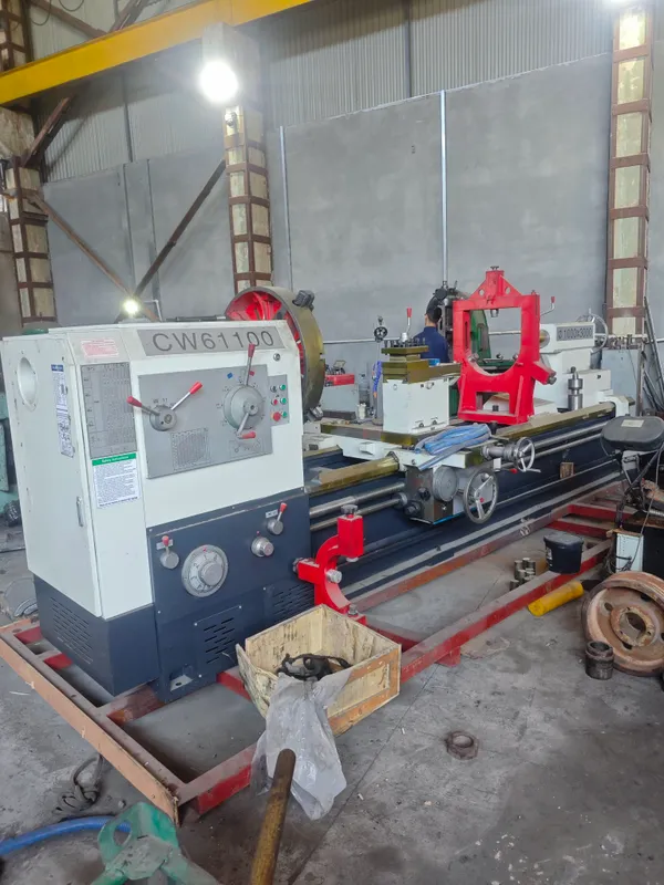 CW61100×3000 tokarlik stanogi 1 CW61100×3000 tokarlik stanogi 1
