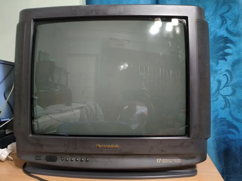 Телевизор Панасоник