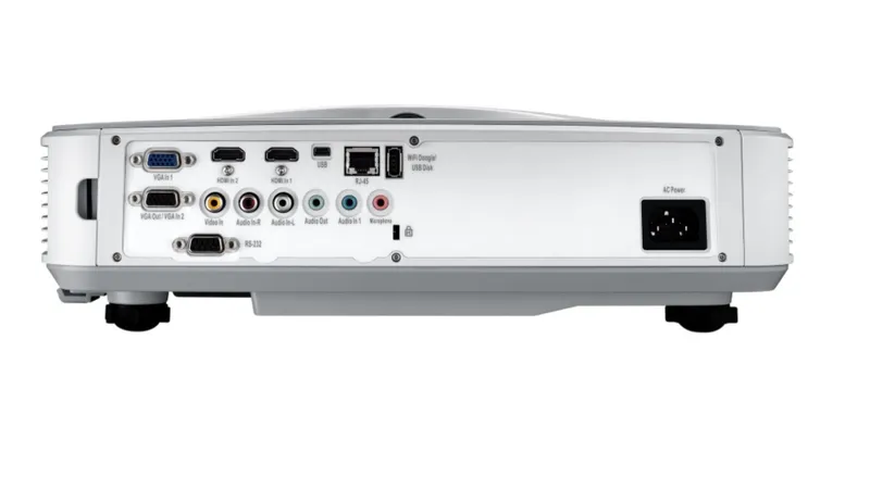 Optoma EH319UST — Ultra Short Throw 8 Optoma EH319UST — Ultra Short Throw 8