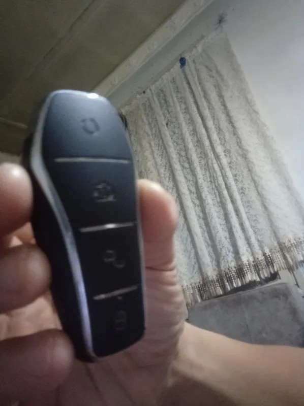 BYD mashinasi uchun smart kalit sotaman 3