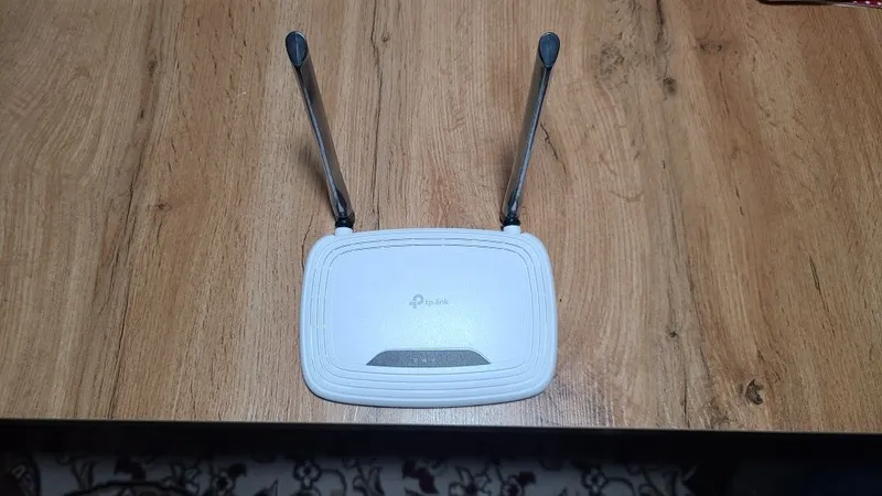 Роутер Tp-link N300 3 Роутер Tp-link N300 3