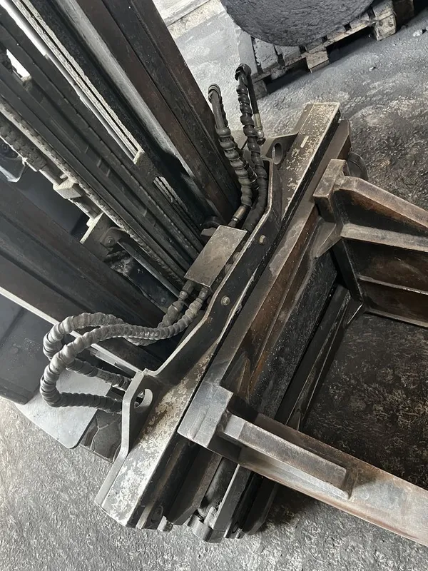 Продаётся вилочный погрузчик (кара) DOOSAN 5 Продаётся вилочный погрузчик (кара) DOOSAN 5