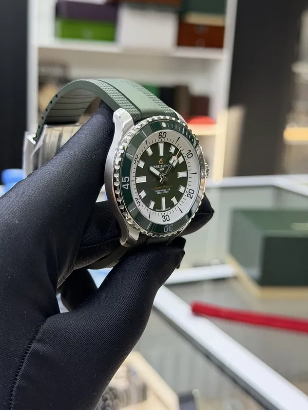 Breitling Superocean Green 2