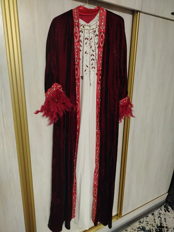 abaya sotiladi