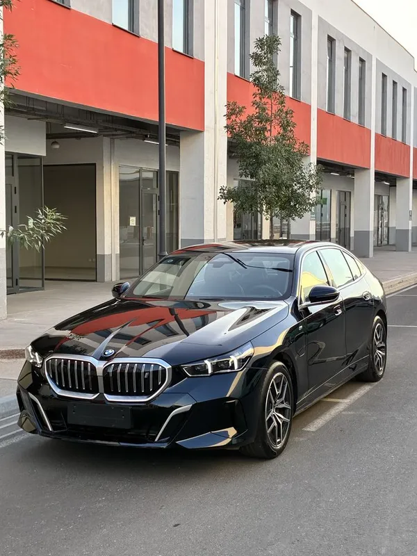 BMW i5 35L, с пробегом 1 BMW i5 35L, с пробегом 1