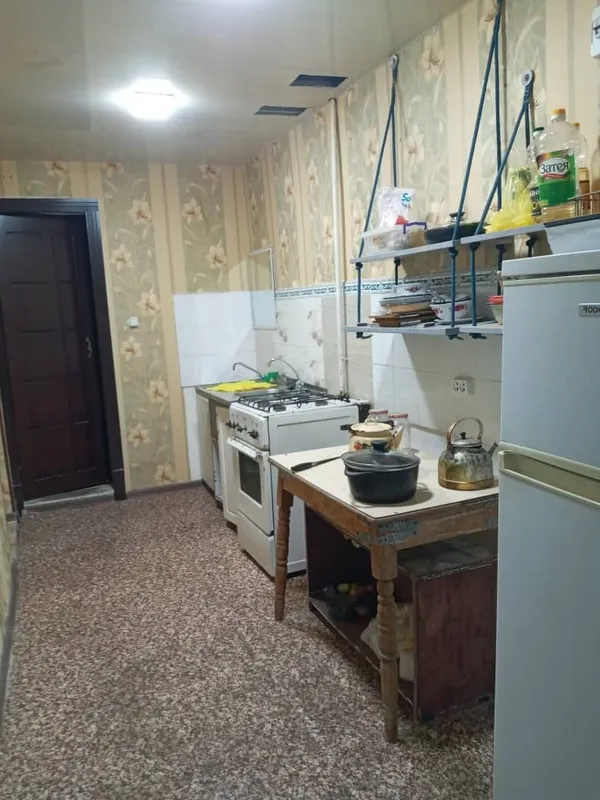 3 kishilik (erkaklar uchun) xona ijaraga beriladi 4