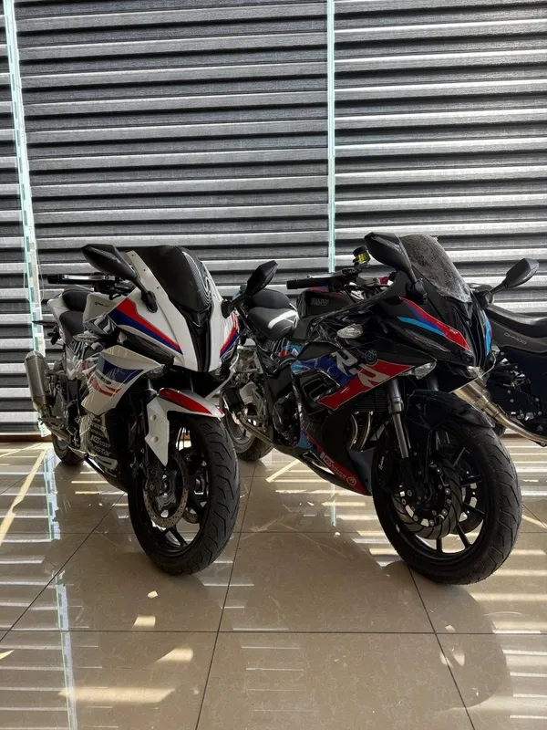 Мотоцикл BMW 400 3 Мотоцикл BMW 400 3