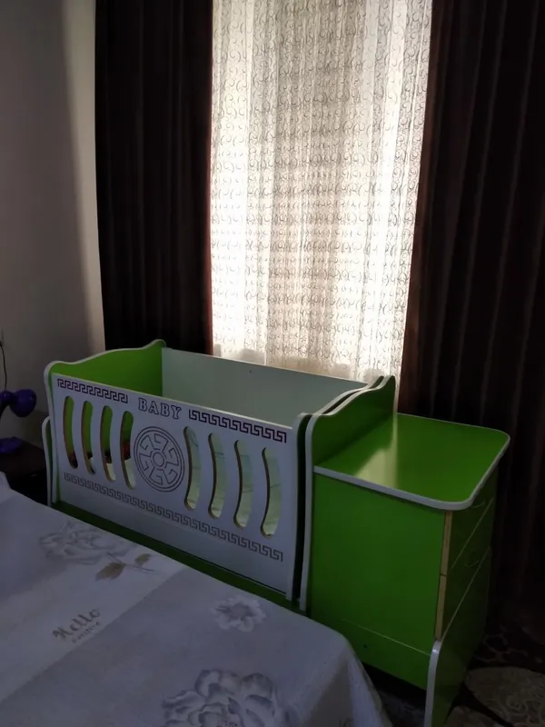 Ofis kreslolari, beshikli bolalar karavoti 4 Ofis kreslolari, beshikli bolalar karavoti 4