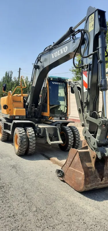 Услуги экскаватора 2 Услуги экскаватора 2