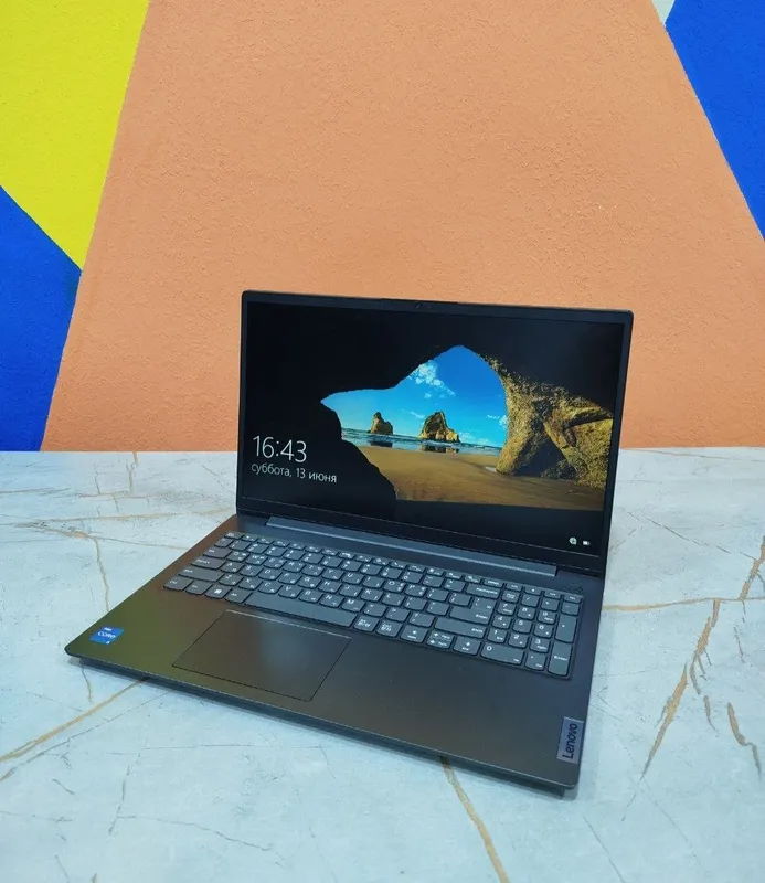 Продается Lenovo IdeaPad 1 15IAU7