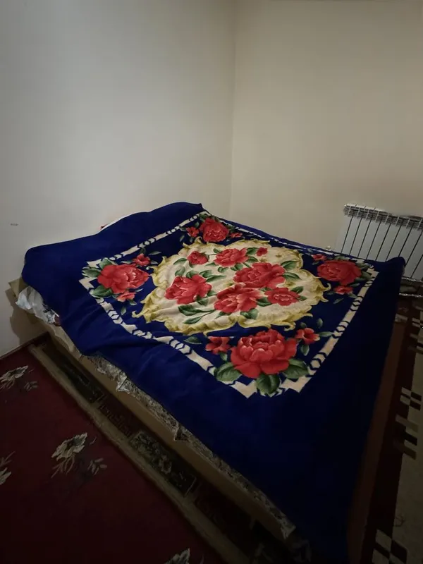 Продаётся кровати 3
