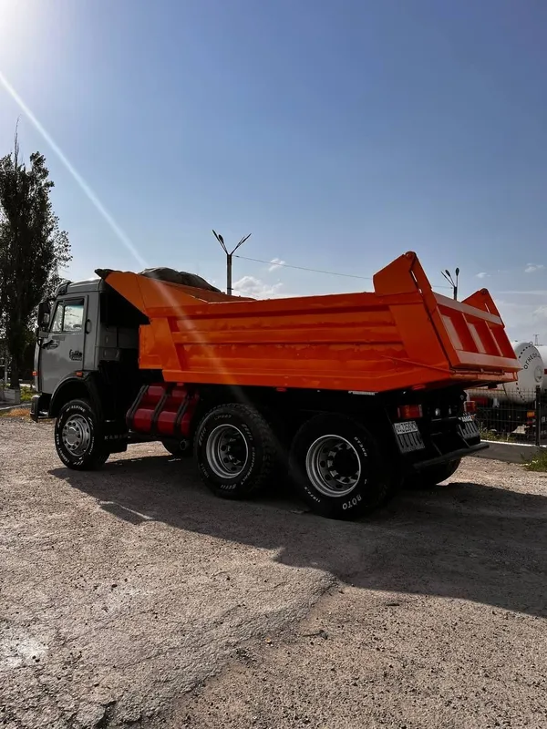 Kamaz sotiladi yili 1996 hamma joyi qlingan 360 kamera 4