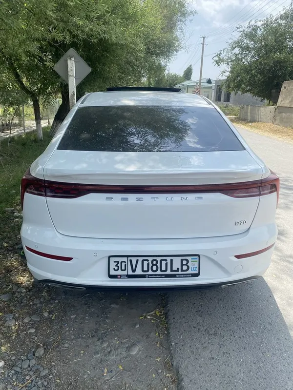 Bestune B 70 срочно сотилади! 7