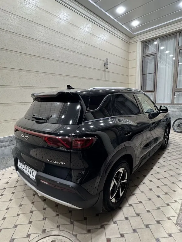 BYD Yuan Up 2025 yil 9000 probeg 2 BYD Yuan Up 2025 yil 9000 probeg 2