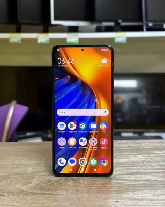 Poco F4, 6/128 GB, 2 SIM 1