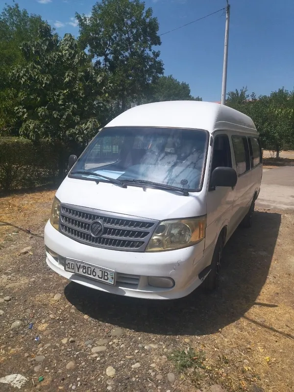 Foton микроавтобус 1 Foton микроавтобус 1