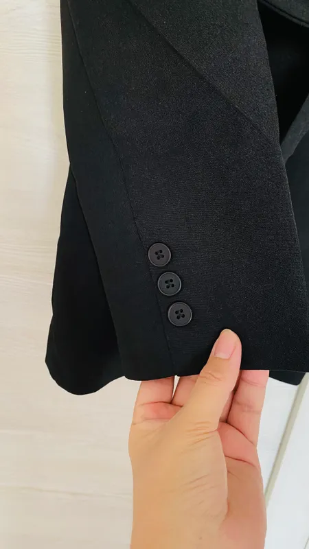 Kimono uslubidagi qora ayollar kostyumi 4