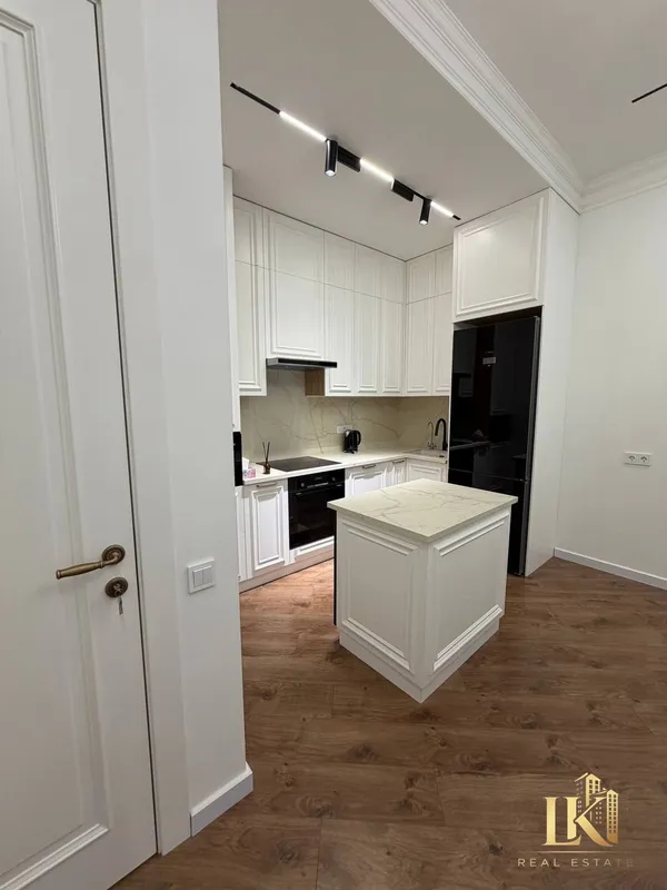 Продаётся 2-комнатная квартира в ЖК Mirabad Avenue 3