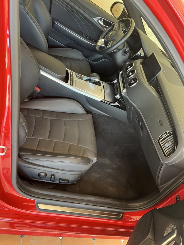 Kia stingir 3:3 twin turbo — фото 4