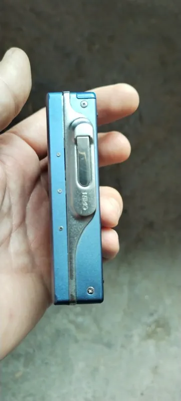 Sony Walkman MZ-R909 Minidisc 3 Sony Walkman MZ-R909 Minidisc 3