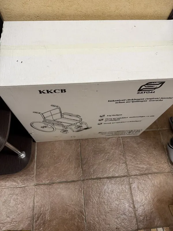 Новое инвалидное кресло, не открывалось, купили и не использовали 2
