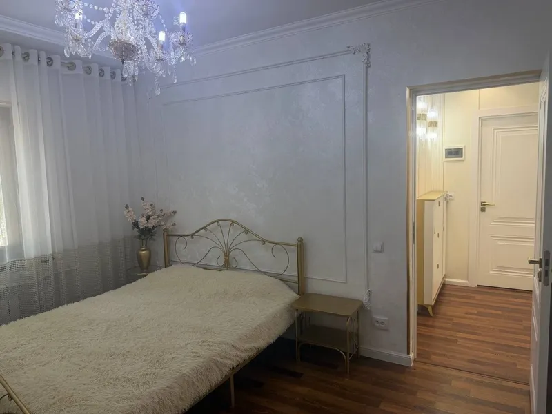 Mirzo-Ulug‘bek tumanida 75 m² (3/4) shinam 3 xonali kvartira sotiladi 5