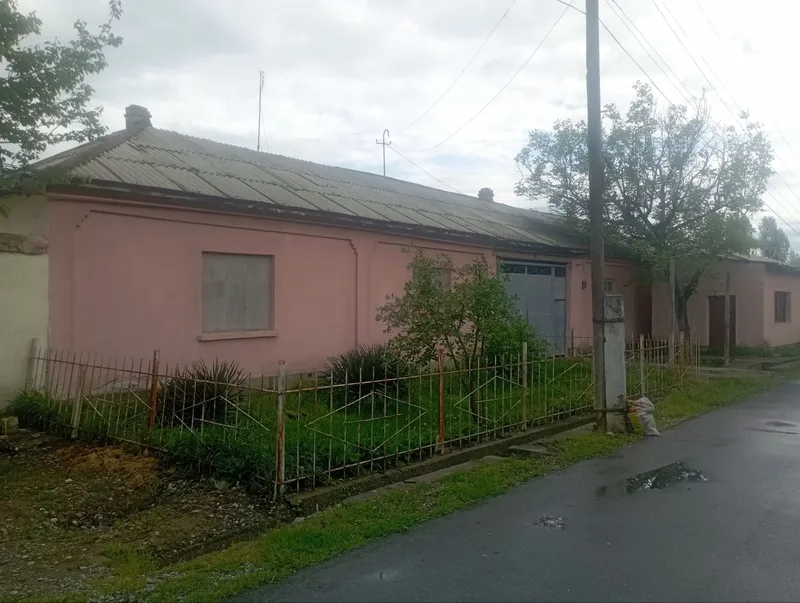 srochna uy sotiladi Bekabod tumani stretinka — фото 1