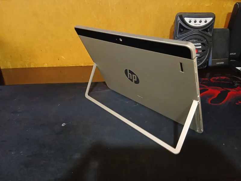 HP Elite X2 1012G1 Сотилади 100$. — фото 1