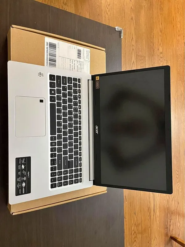 Acer aspire 5