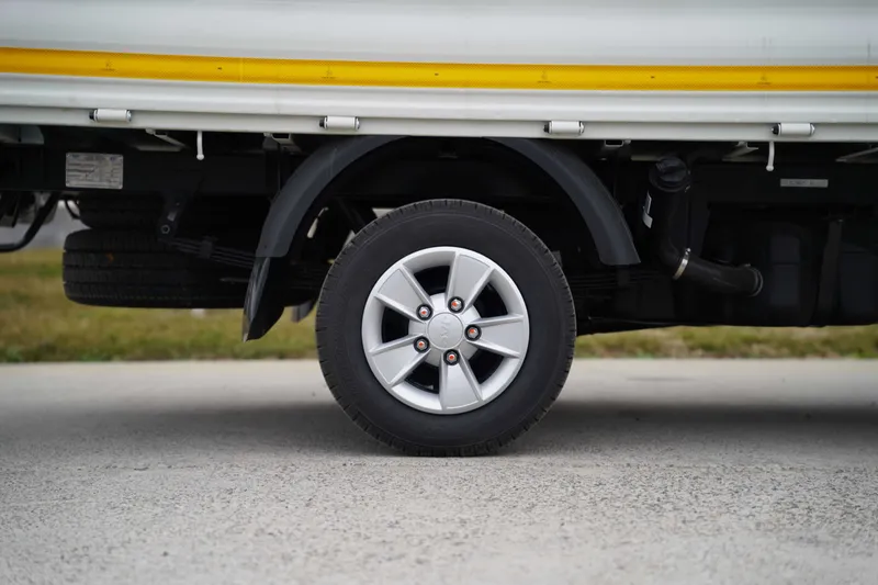 Мини-грузовик модель – JAC X200 (бортовой) UAT-W5082-X200.01 — фото 3