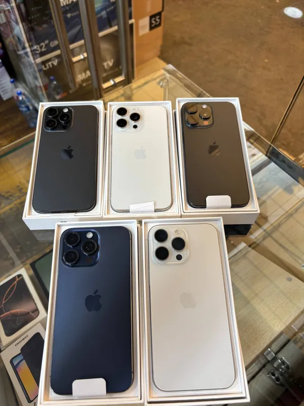 Телефоны iPhone Телефоны iPhone
