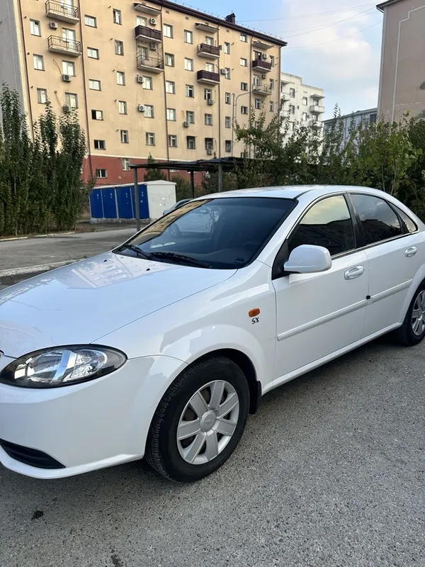 Jentra srochni sotiladi 100%radnoy metan o’rnatilgan 1