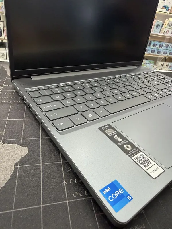 Lenovo IdeaPad Slim 3 15IRH10 — фото 2