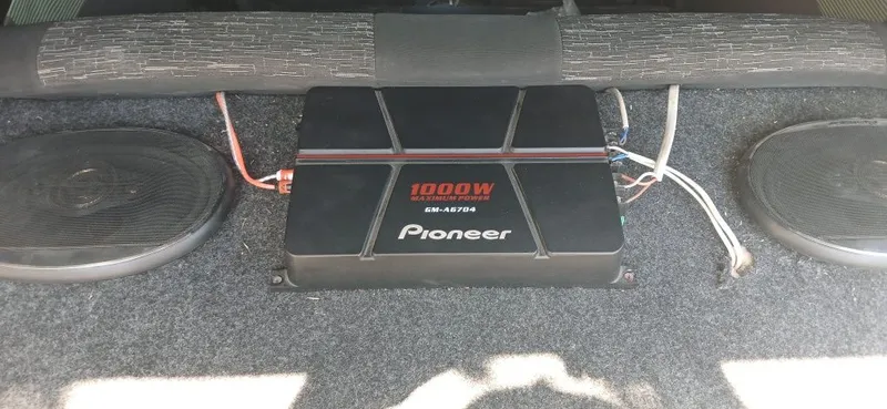 Usilitel pioneer 1000 2ta pioner kalonka