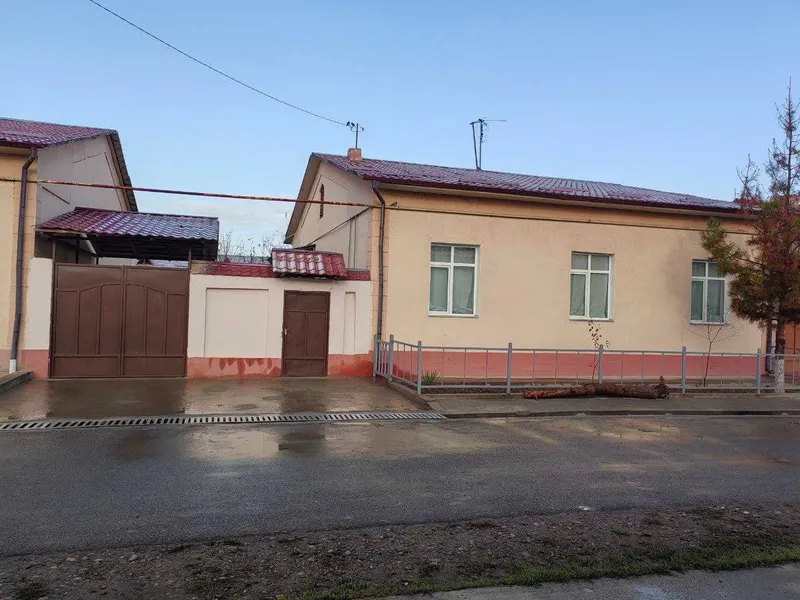 6 сотихли намунали уй сотилади