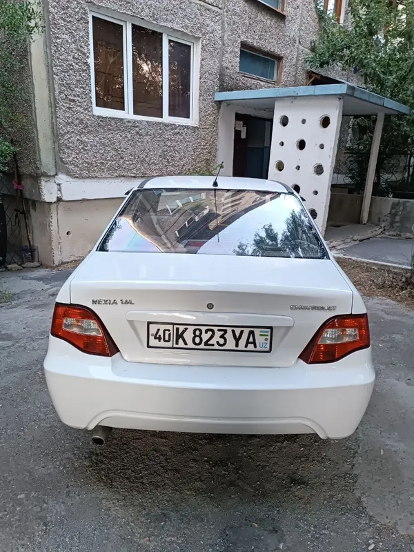 Mashina nexiya 2