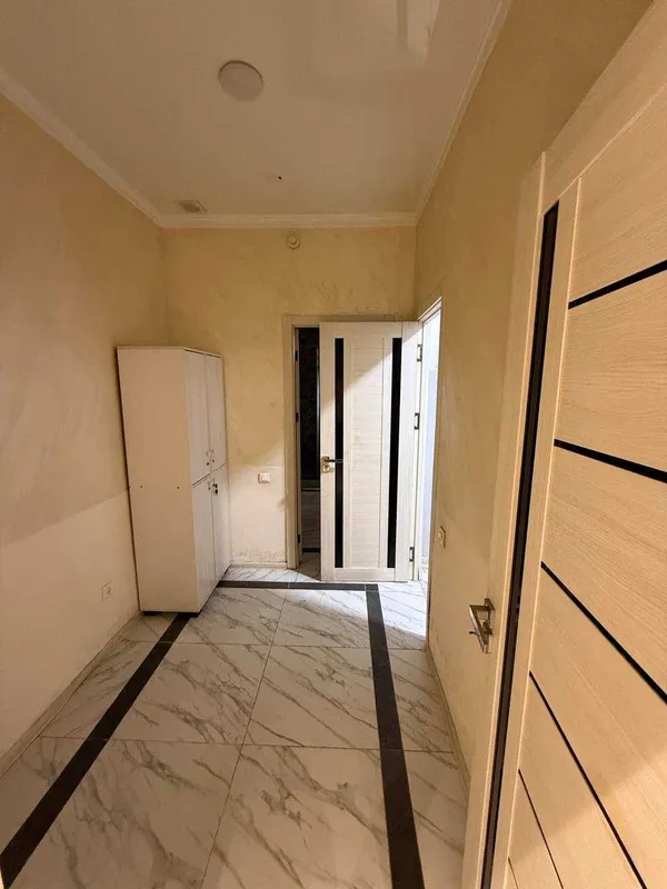 Продаётся коммерческое помещение с квартирой R25 — фото 3