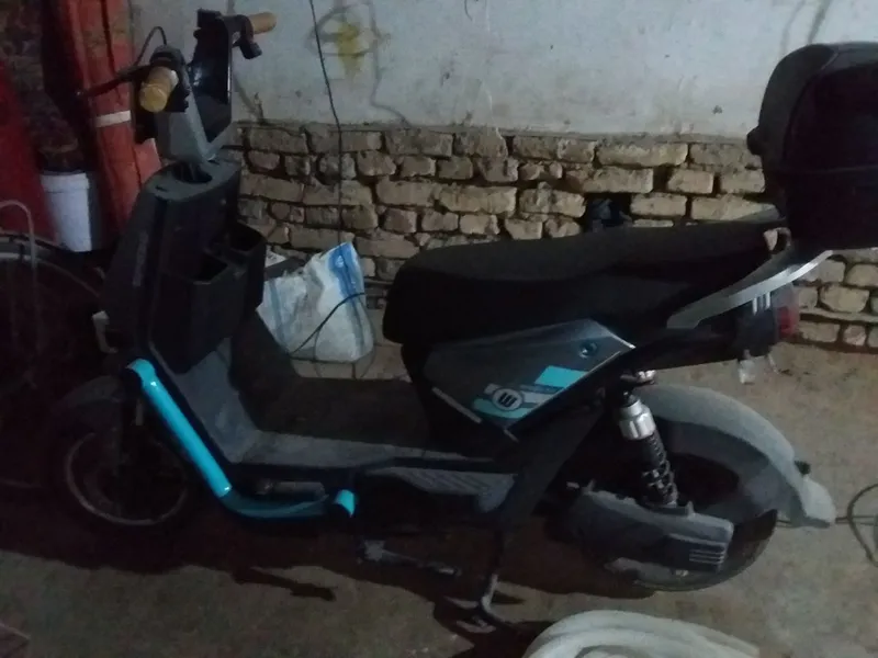 elektorniy sukyuter beshta akmyatir yili 2025 daku