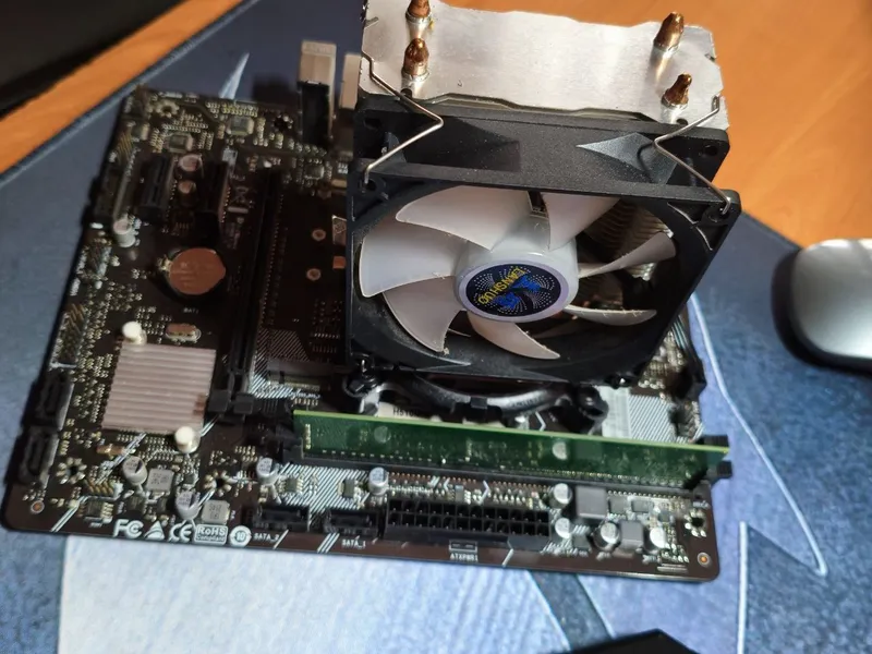 Biostar H510mhp + core i3-10100 + DDR4 8GB — фото 2